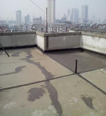 连云港漏水维修 楼顶漏水是什么原因，楼顶漏水维修方法是什么?